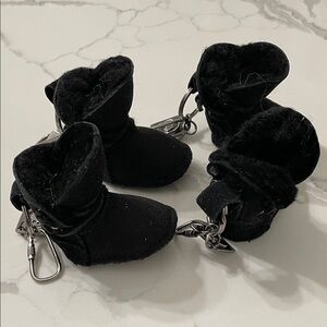 New Australia Luxe Collective Black Shearling Mini Boot Keychain